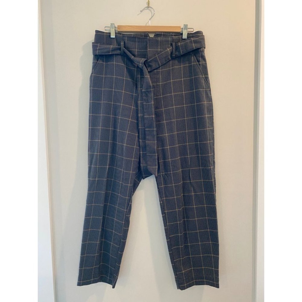 Paperbag waist cigarette pant